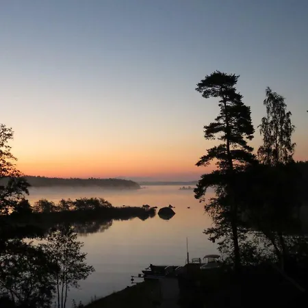 Tammilahti - Oak Bay Villa