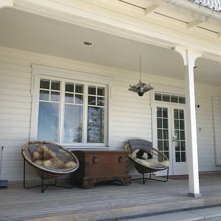 Villa Tammilahti - Oak Bay *