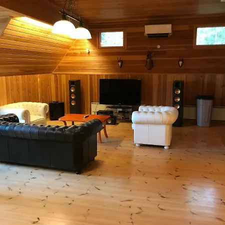 Tammilahti - Oak Bay Villa *